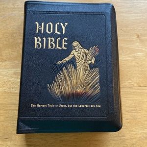 The Holy Bible Spiritual Harvest Edition Authorized King James Version 1955 VTG